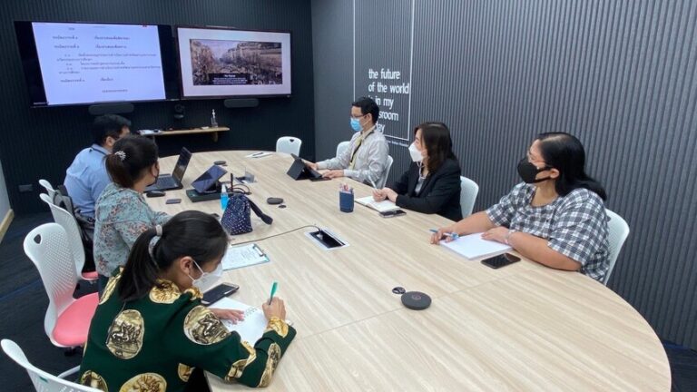 อาจารย์อัษฎา พลอยโสภณ รองคณบดีฝ่ายบริหารและกิจการนักศึกษา คณะครุศาสตร์ เป็นประธานการประชุมคณะอนุกรรมการดำเนินงานฝ่ายพัฒนาบุคลากรและนวัตกรรมทางการศึกษา คณะครุศาสตร์ ครั้งที่ 1/2564