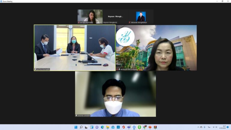 ผู้ช่วยศาสตราจารย์ ดร.วีณัฐ สกุลหอม คณบดีคณะครุศาสตร์ มหาวิทยาลัยสวนดุสิต เป็นประธานการประชุมคณะกรรมการกลั่นกรองแบบประเมินผลการปฏิบัติงานของบุคลากร  สังกัดคณะครุศาสตร์
