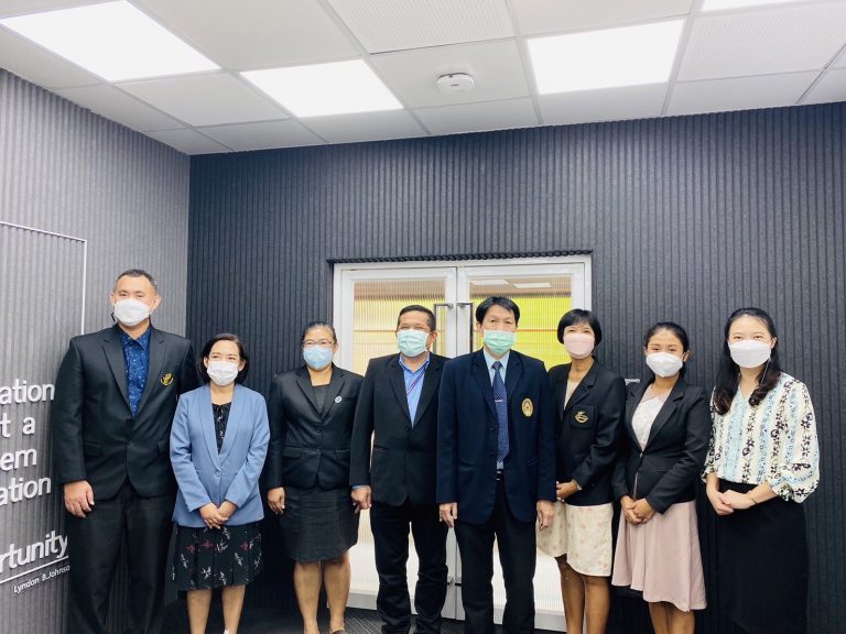 หลักสูตรศึกษาศาสตรบัณฑิต สาขาวิชาการประถมศึกษา  คณะครุศาสตร์ เข้ารับการตรวจประกันคุณภาพการศึกษาภายในระดับหลักสูตร ประจำปีการศึกษา 2564