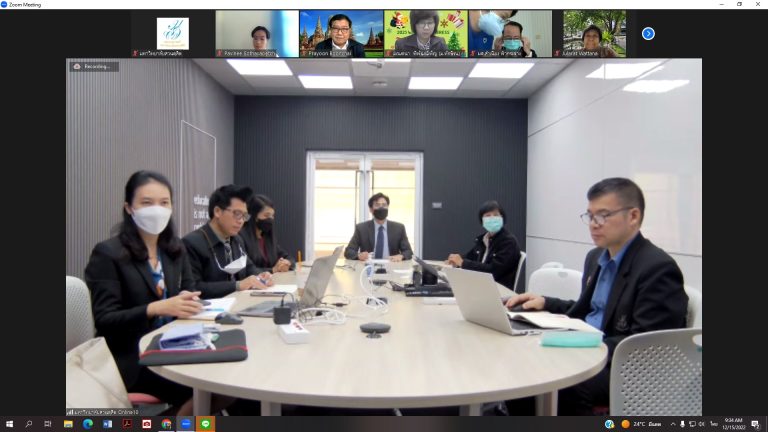 หลักสูตรศึกษาศาสตรบัณฑิต สาขาวิชาการประถมศึกษา คณะครุศาสตร์ มหาวิทยาลัยสวนดุสิต จัดการสนทนากลุ่มย่อย (Focus Group)