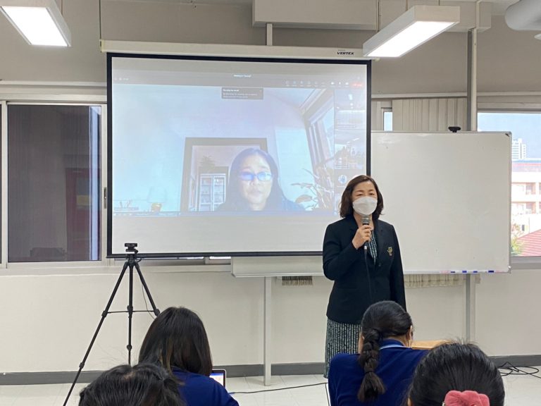 อาจารย์ ดร.ปุณยวีร์ จิโรภาสวรพงศ์ ประธานหลักสูตรศึกษาศาสตรบัณฑิต สาขาวิชาการศึกษาปฐมวัย เป็นประธานเปิดการสัมมนาระหว่างการปฏิบัติการสอนในสถานศึกษา  2  (ครั้งที่ 3)