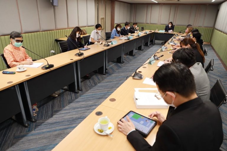 คณะครุศาสตร์ มหาวิทยาลัยสวนดุสิต จัดการเสวนา (Focus Group) หัวข้อ “ภาพอนาคตของครูไทยในการพลิกโฉมคุณภาพการศึกษา”