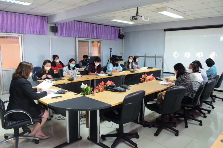 อาจารย์ ดร.ปุณยวีร์ จิโรภาสวรพงศ์ ประธานหลักสูตรศึกษาศาสตรบัณฑิต สาขาวิชาการศึกษาปฐมวัย เป็นประธานการประชุม หลักสูตรฯ ประจำเดือนกุมภาพันธ์ 2566 ครั้งที่ 2(7)/2566