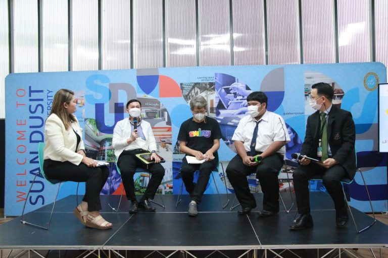 ศูนย์ให้คำปรึกษาเชิงจิตวิทยา EDU Wellness Center คณะครุศาสตร์ มหาวิทยาลัยสวนดุสิต จัดเสวนาเชิงวิชาการในหัวข้อ ความเท่าเทียมที่ต้องเข้าใจบนเส้นทาง “เพศภาวะและเพศวิถี”