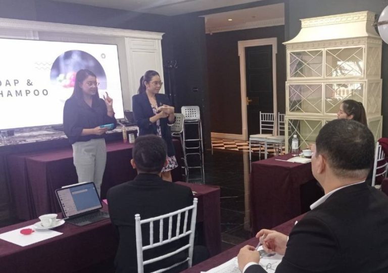 คณะครุศาสตร์ มหาวิทยาลัยสวนดุสิต และ นายเลิศบัตเลอร์ อะคาเดมี จัดโครงการอบรมเชิงปฏิบัติการด้านการดูแลเด็ก (Child Care and Babysitting: Professional Butler Essential Training Course)