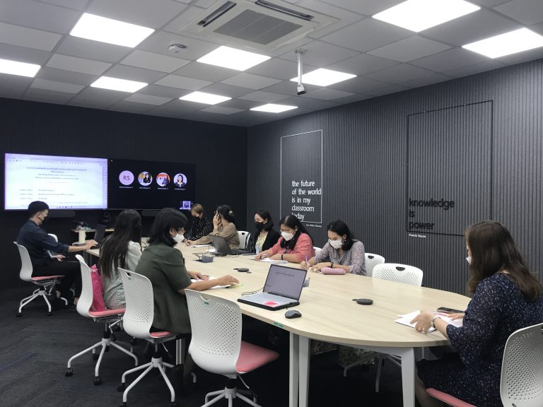 ดร.ปุณยวีร์ จิโรภาสวรพงศ์ ประธานหลักสูตรศึกษาศาสตรบัณฑิต สาขาวิชาการศึกษาปฐมวัย เป็นประธานการประชุม หลักสูตรฯ ประจำเดือนกันยายน 2566 ครั้งที่ 7(1)/2566