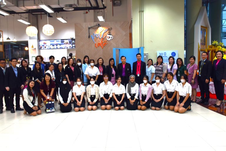 รศ.ดร.สุขุม เฉลยทรัพย์ ประธานที่ปรึกษาอธิการบดีมหาวิทยาลัยสวนดุสิต จัดกิจกรรมคุยสบายๆ สไตล์ “สวนดุสิต”ครั้งที่ 218 หัวข้อ “ครูไทยวันนี้”