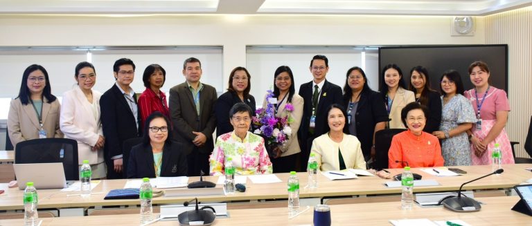 ผู้ช่วยศาสตราจารย์ ดร.วีณัฐ สกุลหอม คณบดีคณะครุศาสตร์ มหาวิทยาลัยสวนดุสิต เป็นประธานการประชุมคณะกรรมการบริหารและดำเนินงานคณะครุศาสตร์ ครั้งที่ 6(34)/2567