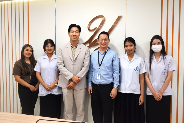 ฝ่ายงานแนะแนวและการให้คำปรึกษา คณะครุศาสตร์ มหาวิทยาลัยสวนดุสิต ร่วมกับ ภาควิชาจิตวิทยา คณะศึกษาศาสตร์ มหาวิทยาลัยรามคำแหง ดำเนินการนิเทศการศึกษา นักศึกษาชั้นปีที่ 4 สาขาจิตวิทยาการปรึกษา