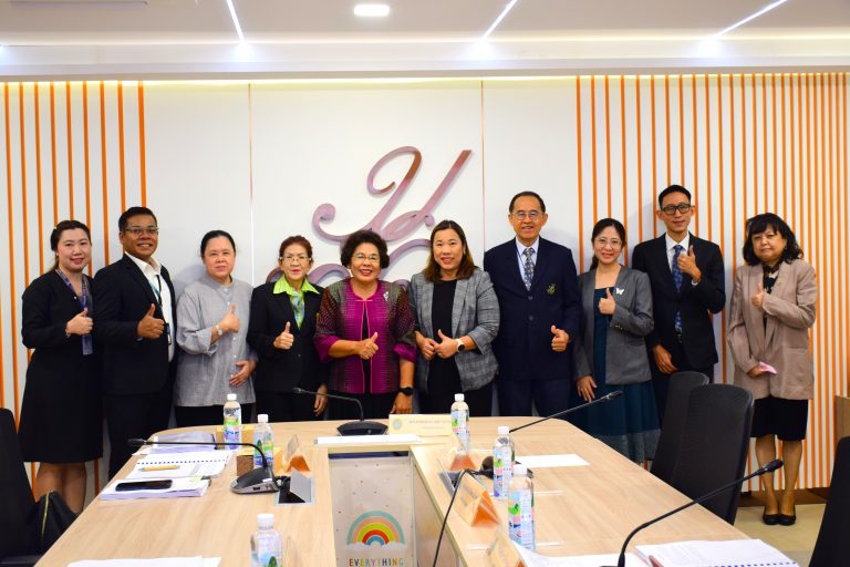 หลักสูตรศึกษาศาสตรมหาบัณฑิต สาขาวิชาการสอนภาษาอังกฤษระดับประถมศึกษา หลักสูตรใหม่ พ.ศ.2565 คณะครุศาสตร์ มหาวิทยาลัยสวนดุสิต รับการตรวจประกันคุณภาพการศึกษาภายใน ประจำปีการศึกษา 2567 ระดับหลักสูตร