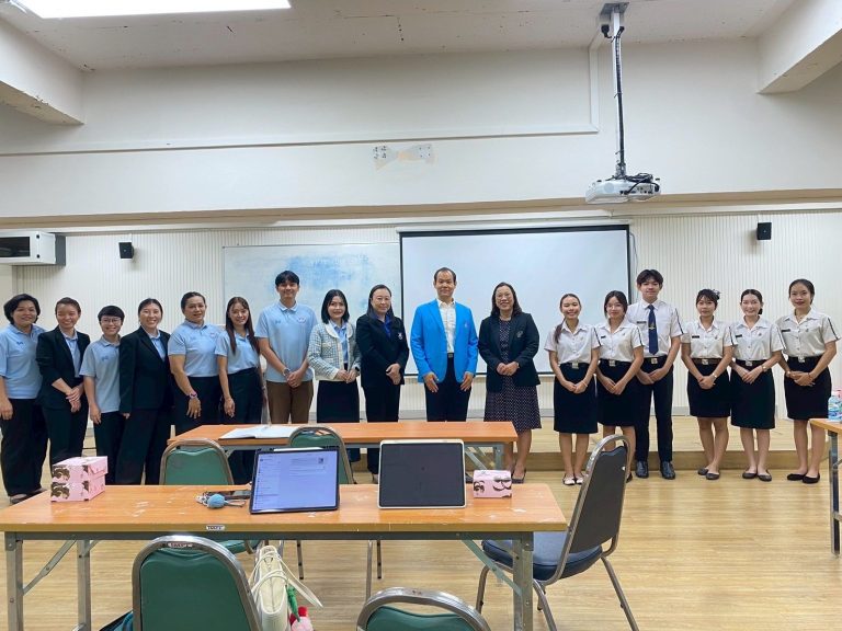 คณะครุศาสตร์ มหาวิทยาลัยสวนดุสิต จัดโครงการขยายผลการนำต้นแบบสหกิจศึกษาคณะครุศาสตร์สู่สถานศึกษาขั้นพื้นฐานในเครือข่าย กิจกรรมที่ 3 การสัมมนาแลกเปลี่ยนประสบการณ์ระหว่างคณะครุศาสตร์กับสถานศึกษาขั้นพื้นฐาน ในหัวข้อ “เปลี่ยนการสอน…สร้างนักคิด : ห้องเรียนสร้างสรรค์สู่ศตวรรษที่ 21”